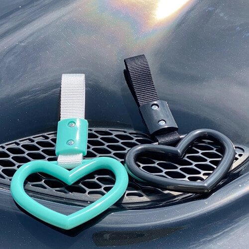 Heart tow hooks i black and turquoise colors